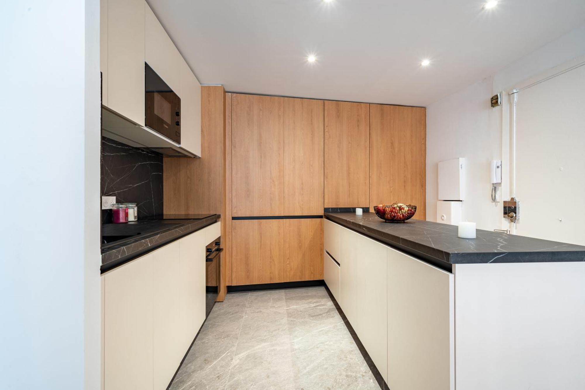 Near Old Town And Apartment Fully Renovated Nice Exterior photo